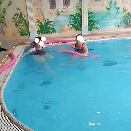 Zibispa Nr 3 ゲストハウス 4*